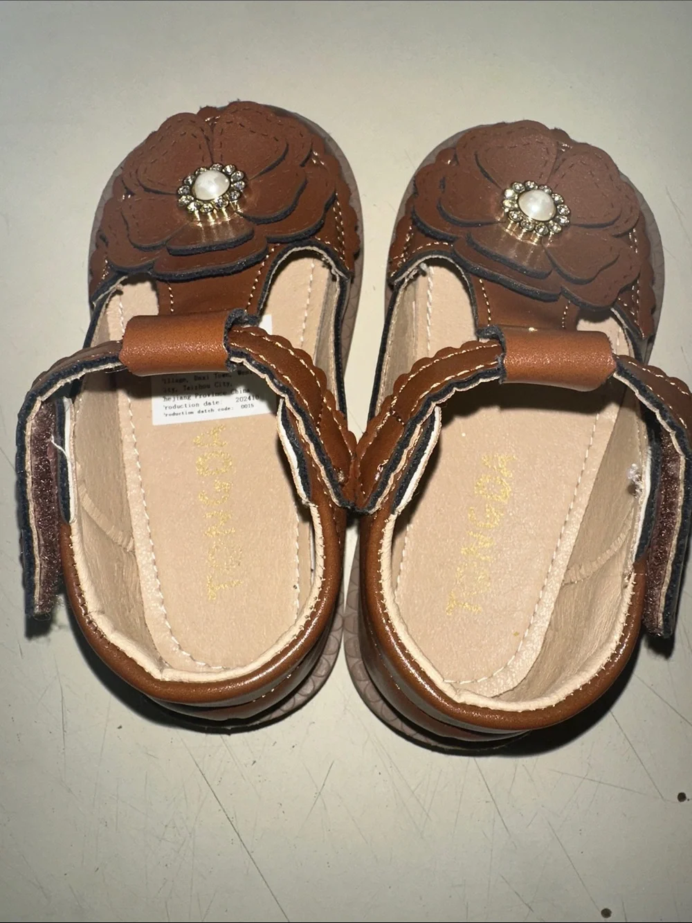 Amazon Brown Girls' T‑Strap Floral Dress Shoes with Pearl Accent